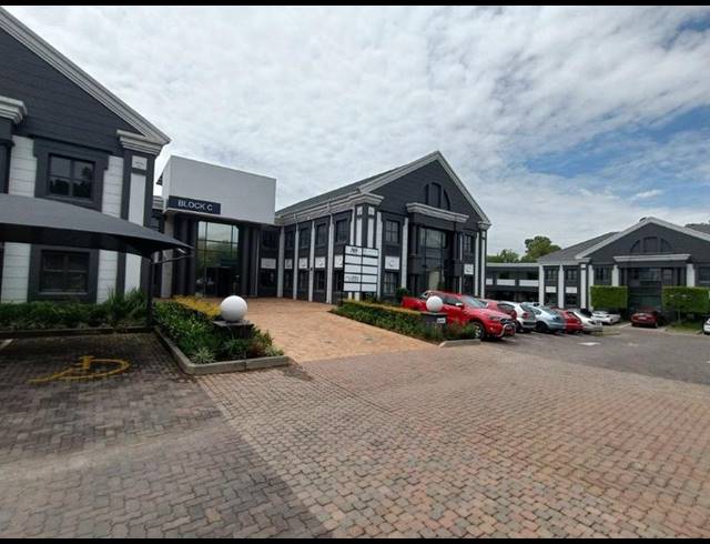 BUSINESS PROPERTY TO RENT IN SUNNINGHILL